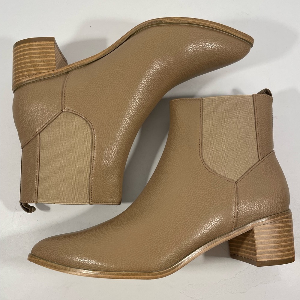 Vetaste Womens Size 8.5 Chelsea Ankle Booties Tan Pointed Toe Faux Leather New